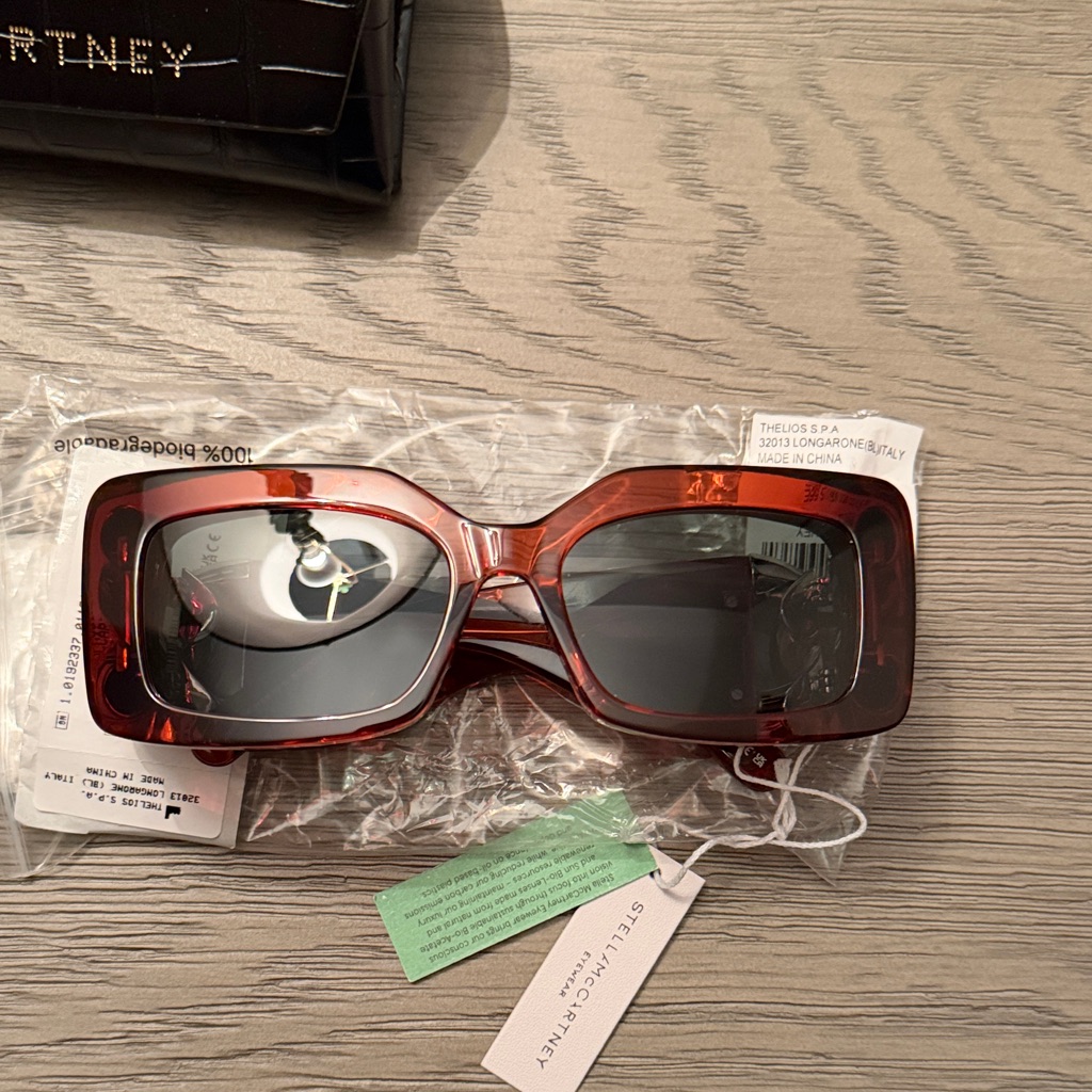 Stella Mccartney Burgundy Square Falabella Butterfly Sunglasses W/Chain Temple